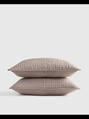 NIB Quince Organic Cotton Hand Stitched Quilted King Sham Set Of 2